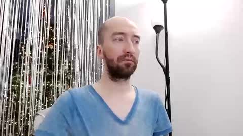 Mr Bigmagnum online show from January 1, 9:20 pm