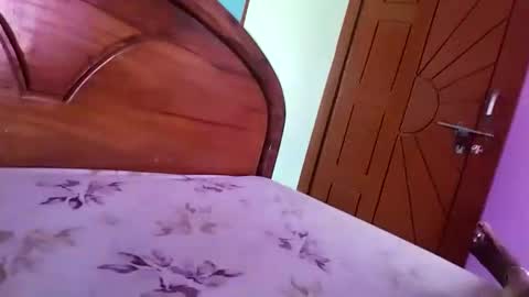 n298033 online show from October 16, 7:19 am