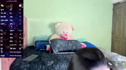 Snapshot of n_tiana chatting on February 28, 4:43 am Tiana online show from February 28, 4:43 am