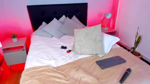 AMY online show from November 14, 9:05 pm