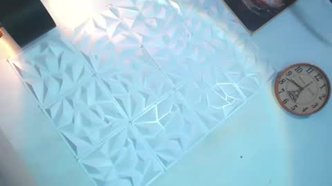 yannah online show from April 24, 4:42 pm