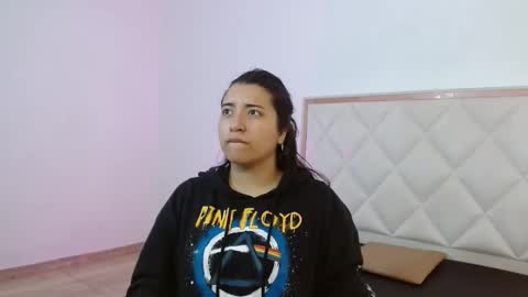 Snapshot of naanaky_tay chatting on October 6, 12:12 pm TARA online show from October 6, 12:12 pm