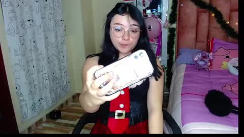 Snapshot of nahia__2 chatting on December 24, 7:33 pm nahia cute     only   online show from December 24, 7:33 pm