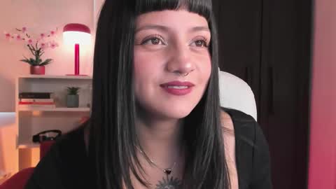 Nahia INDEPENDENT MODEL P online show from March 5, 9:24 pm