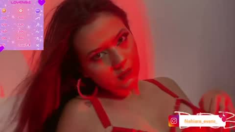 NAHIARA EVANS online show from May 5, 11:05 am