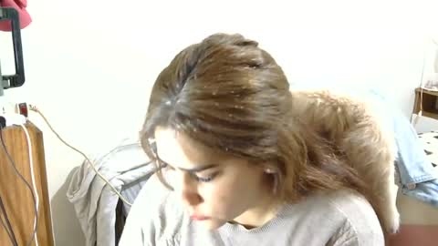 nahiarabiel online show from July 31, 3:57 pm
