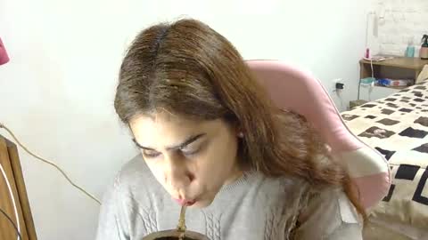 nahiarabiel online show from June 14, 6:54 pm