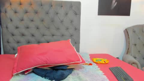 nahirobyy ebonyy online show from March 31, 6:19 pm