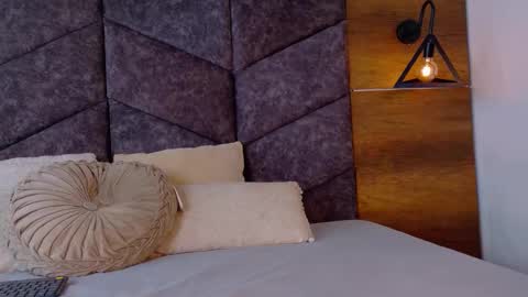  VICTORIA  online show from February 26, 7:50 pm