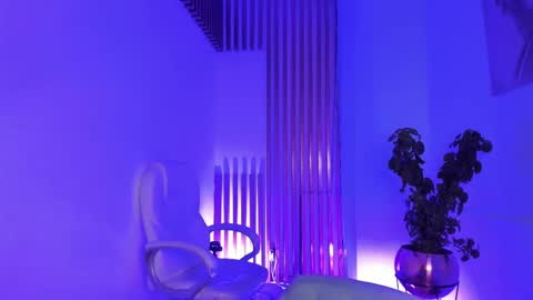 Nahomi online show from March 9, 1:59 pm