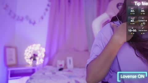 nahomy 2308 online show from April 7, 11:45 am