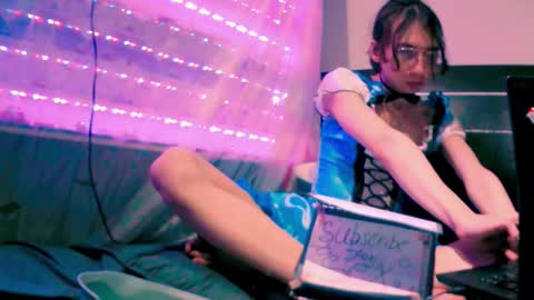 NAJI  online show from October 8, 4:29 am