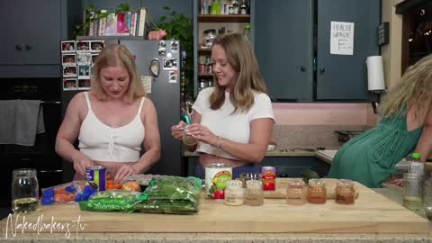 Snapshot of nakedbakers chatting on December 16, 3:08 am Naked Bakers online show from December 16, 3:08 am