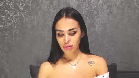 Lady online show from April 29, 1:16 pm