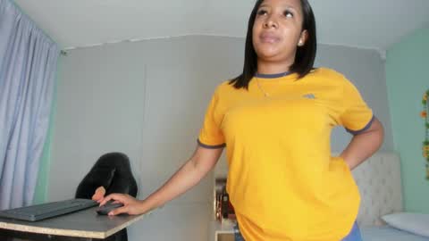 nami_sam online show from March 11, 12:39 pm