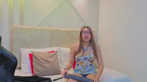 nami_sweet_ online show from November 13, 11:46 am