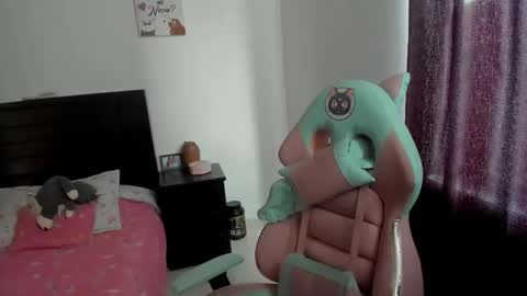 Snapshot of namibecker chatting on October 21, 8:56 pm Nami online show from October 21, 8:56 pm