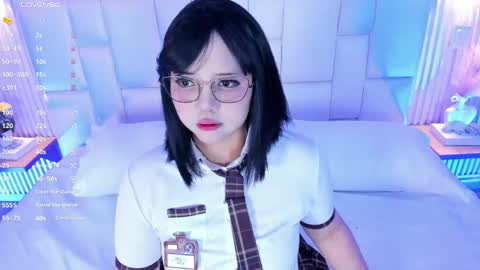 NanaOsaky online show from May 26, 12:00 pm