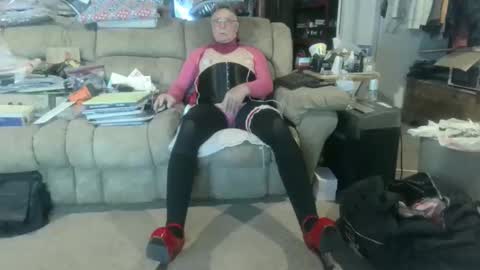 nancyboy_1 online show from April 19, 7:38 pm