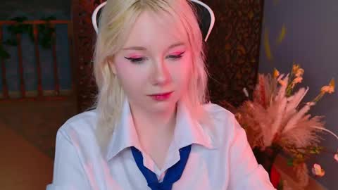 nancymartinez online show from February 22, 5:23 am