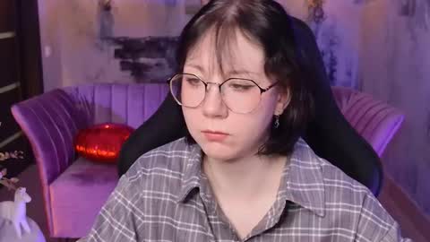 nancymartinez online show from October 17, 9:24 am