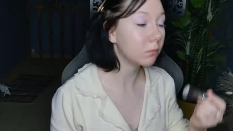 nancymartinez online show from November 18, 5:10 am