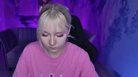 nancymartinez online show from March 1, 1:07 pm