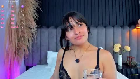 Nanda online show from February 20, 8:44 pm