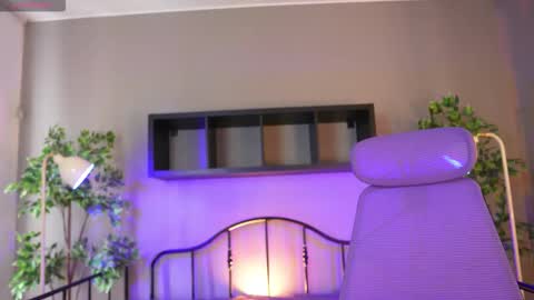 Snapshot of nanii_velvett chatting on September 13, 1:13 pm Nanii           online show from September 13, 1:13 pm