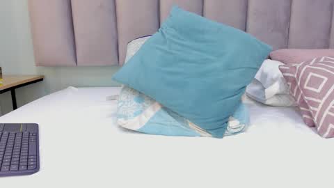 Carolina online show from February 14, 8:11 pm