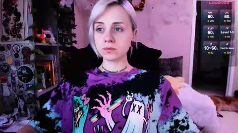 Monday-Friday 12-4 AM and 6-9 AM New York time online show from October 9, 8:36 pm