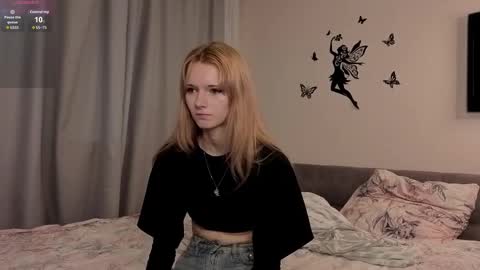 nannetteterrill online show from March 18, 6:08 am