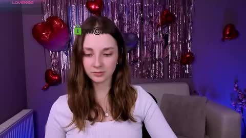 Naomi online show from February 19, 8:19 pm