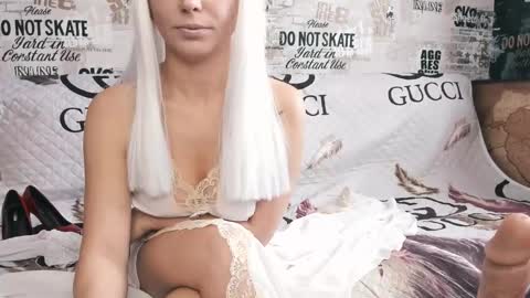 Naomi online show from February 20, 8:05 am