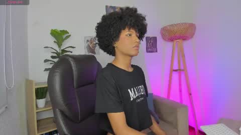 N A O M I  online show from July 3, 10:31 am