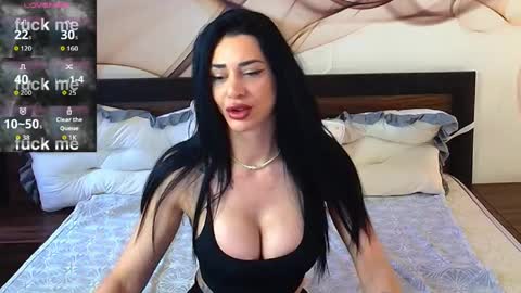 NaomiScarlett online show from June 2, 8:05 am