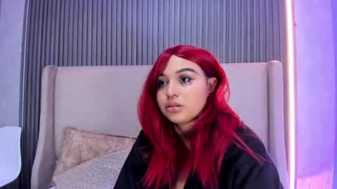 naomiwhitee online show from July 24, 2:31 am