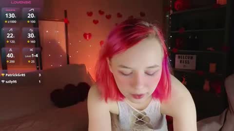 Naomi online show from February 21, 8:45 pm