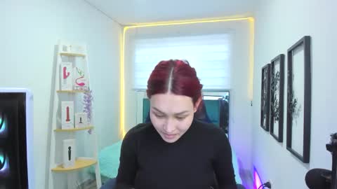 naomy online show from October 30, 8:53 pm