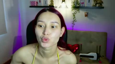 naomy online show from July 25, 9:02 pm