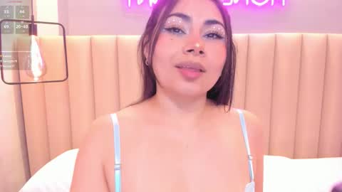 Naomy  online show from November 1, 10:09 pm