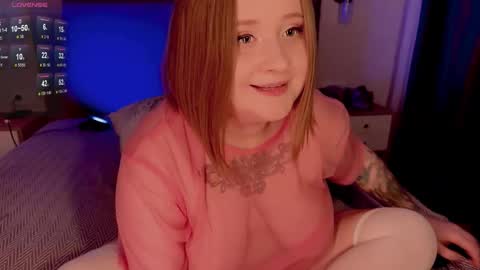 Naomy Rey online show from November 19, 5:23 pm