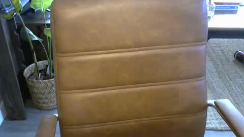 Snapshot of nareth338 chatting on September 16, 10:46 pm nareth338 online show from September 16, 10:46 pm