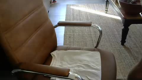 Snapshot of nareth338 chatting on December 19, 10:10 pm nareth338 online show from December 19, 10:10 pm