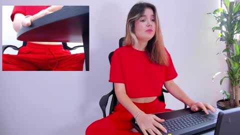 Nashly Fontana online show from June 4, 2:34 pm