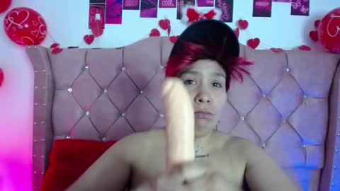 nat_evans8 online show from February 20, 3:39 am