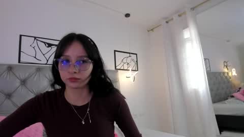 natalia online show from April 13, 6:23 pm