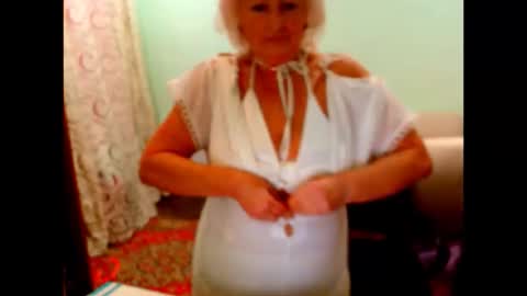 natali online show from November 18, 6:11 pm