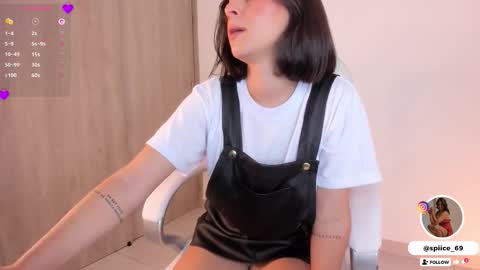 natalia andrea online show from January 10, 11:10 pm