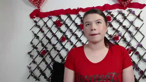Natalia Walker online show from May 6, 5:30 pm